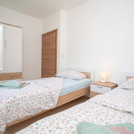 Apartmani Marica Plomin Bagian luar foto