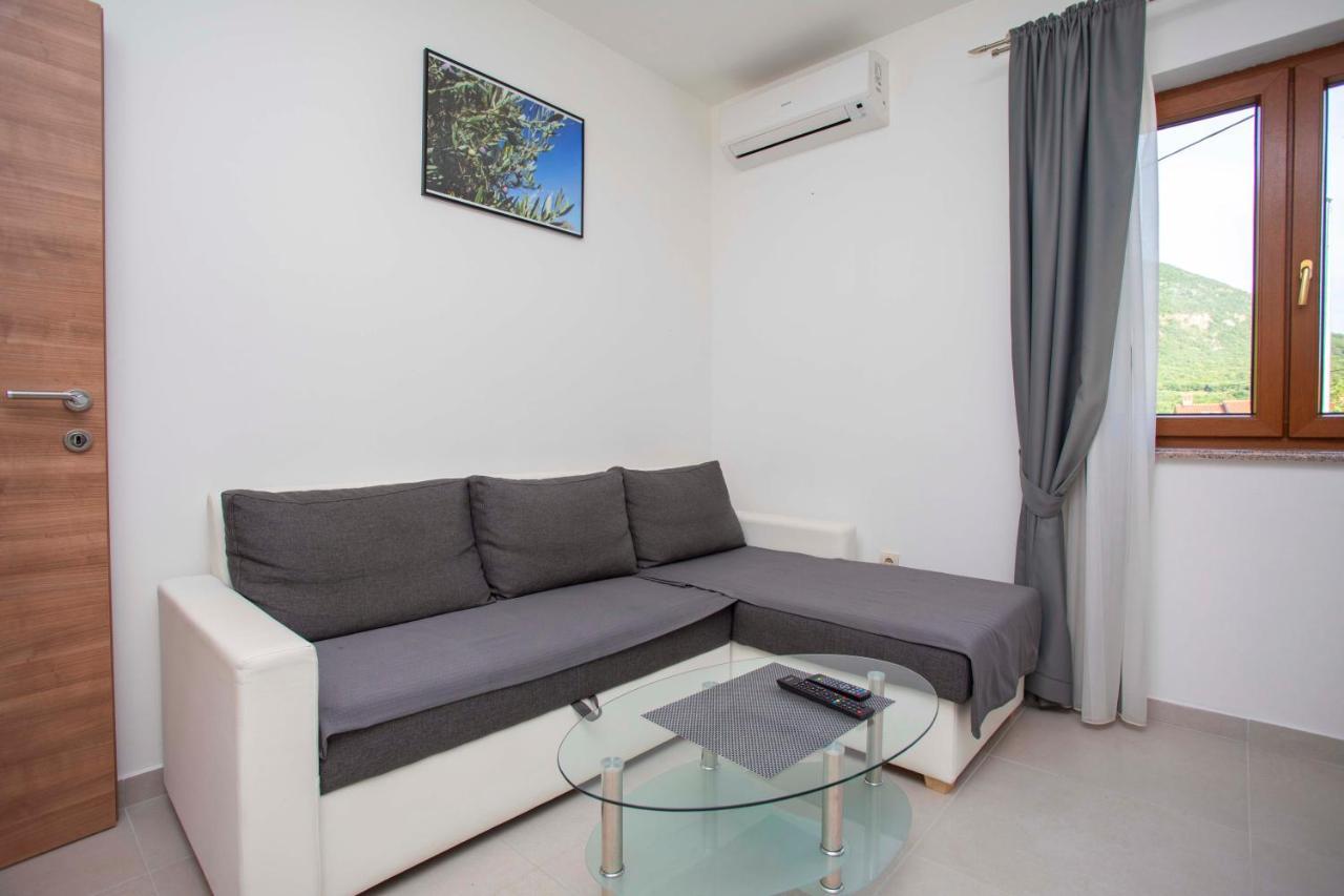 Apartmani Marica Plomin Bagian luar foto